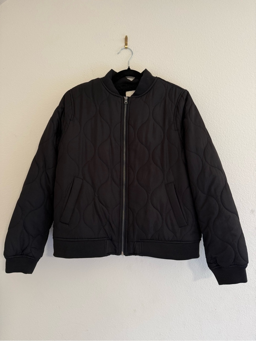 Thread & Supply Black Quilted Bomber Jacket Size M